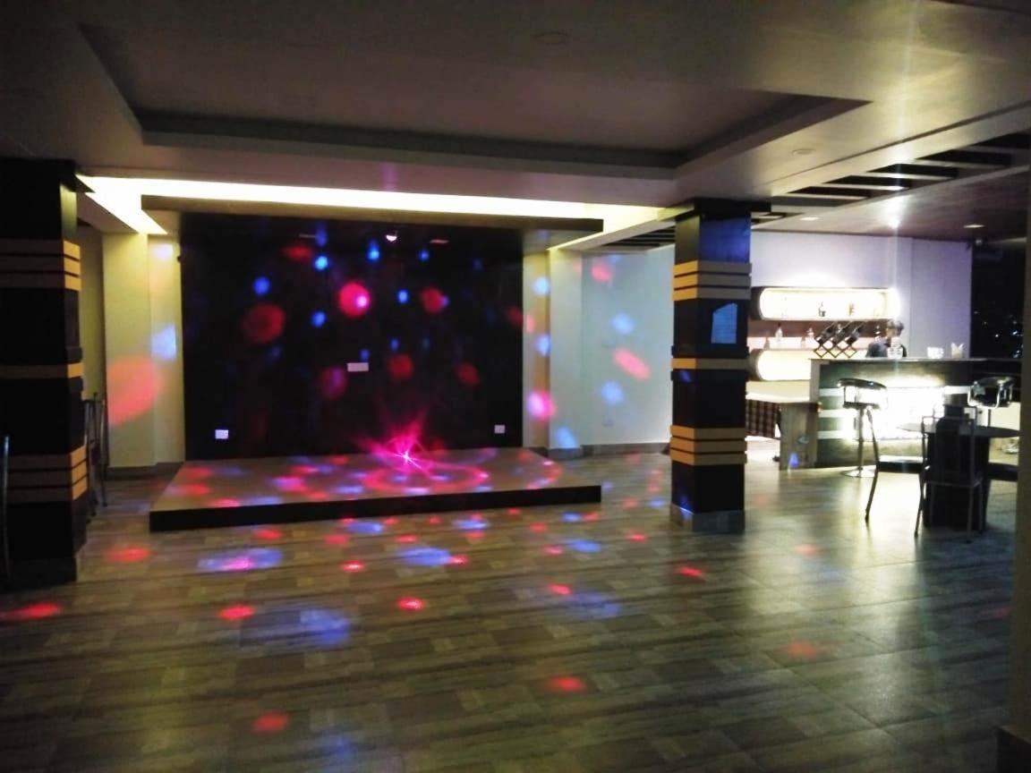 Aurora Gangtok Hotel Ngoại thất bức ảnh