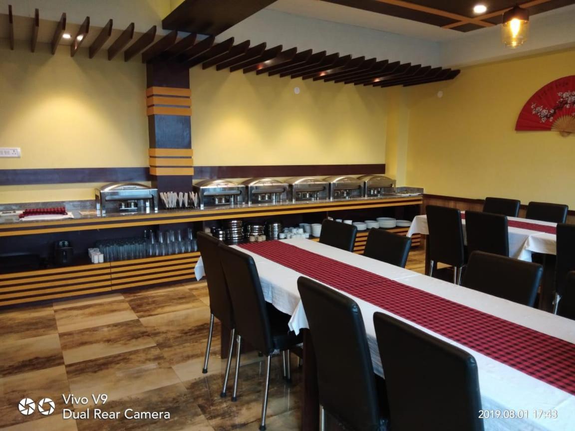 Aurora Gangtok Hotel Ngoại thất bức ảnh